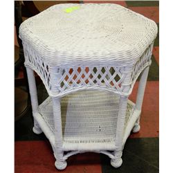ESTATE 2-TIER WHITE WICKER HEXAGONAL TABLE