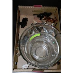 BOX OF ESTATE COLLECTABLES ON CHOICE