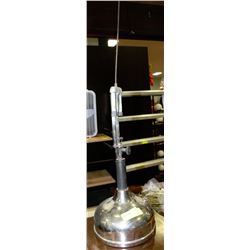 VINTAGE GAS LAMP ON CHOICE STEEL