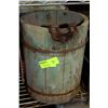 Image 1 : VINTAGE WOOD BUCKET