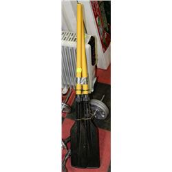 PAIR OF OARS