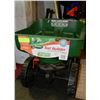 Image 1 : TURF BUILDER EDGEGUARD MINI BRAND NEW SPREADER
