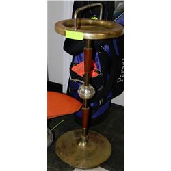 VINTAGE ASHTRAY W/ ORIGINAL ASHTRAY