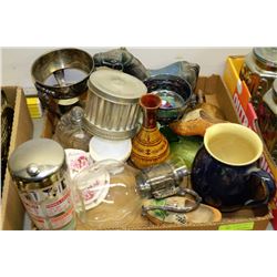 BOX OF ESTATE COLLECTABLE ITEMS