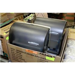 BOX OF TWO TOUCHLESS ENMOTION PAPER TOWEL
