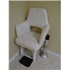 Image 1 : Pedestal Fighting Chair