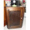 Image 1 : PINE CORNER CUPBOARD