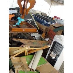 PALLET LOT OF MISC STORAGE LOCKER GOODS