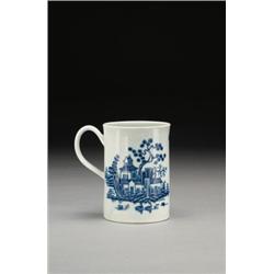 WORCESTER 'PLANTATION' TANKARD, printed in underglaze blue with an Oriental architectural landsca...