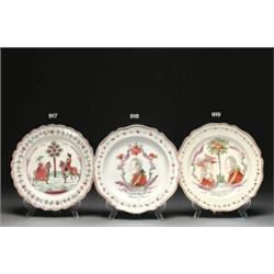 DUTCH-DECORATED ENGLISH CREAMWARE ORANGIST PLATE, with moulded scroll rim, painted in colours wit...