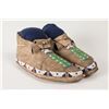 Image 1 : Sioux Beaded Man's Moccasins, 10" long