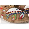 Image 2 : Blackfeet Beaded Man's Moccasins, 10" long