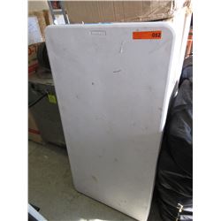 4' Resin folding table - used