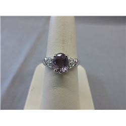 1.75 CT Oval Amethyst Ring w/ 4 Shoulder Diamonds