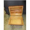 Image 2 : Wood treasure chest - used.