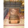 Image 2 : Small storage chest - used