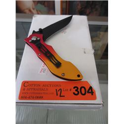 12 New folding knives