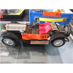 Vintage transistor radio car