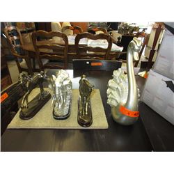4 Decorative household items