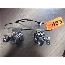 New - Illuminated jeweler's glasses