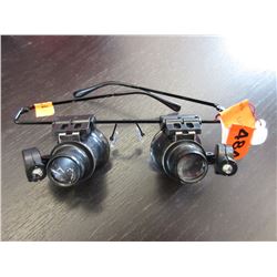 New - Illuminated jeweler's glasses