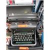 Image 1 : Vintage Imperial manual typewriter