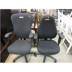 2 Hydraulic swivel office chairs