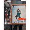 Image 1 : 2 Autographed basketball photos