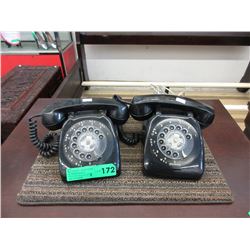 2 Vintage dial telephones - Black