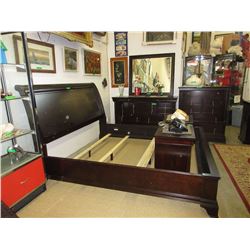 NEW - 6 Piece bedroom suite