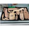 Image 1 : 20 Carved wood decorations