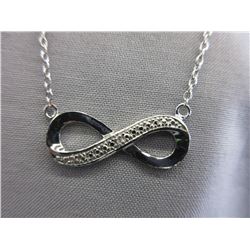 Diamond-set Infinity Design Necklace