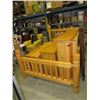Image 1 : Solid pine 5 piece bedroom set