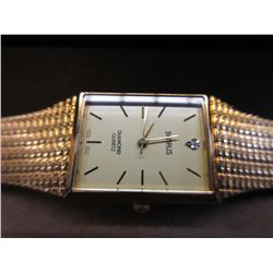 benrus watch genuine diamond quartz