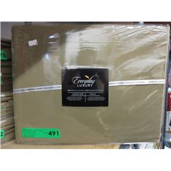 New - Queen size Microfiber sheet set - green