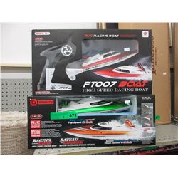 2 R/C boats - store returns