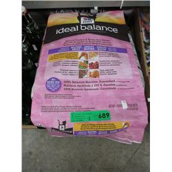 2 x 15 lb. Bags of "Hills" mature adult cat food