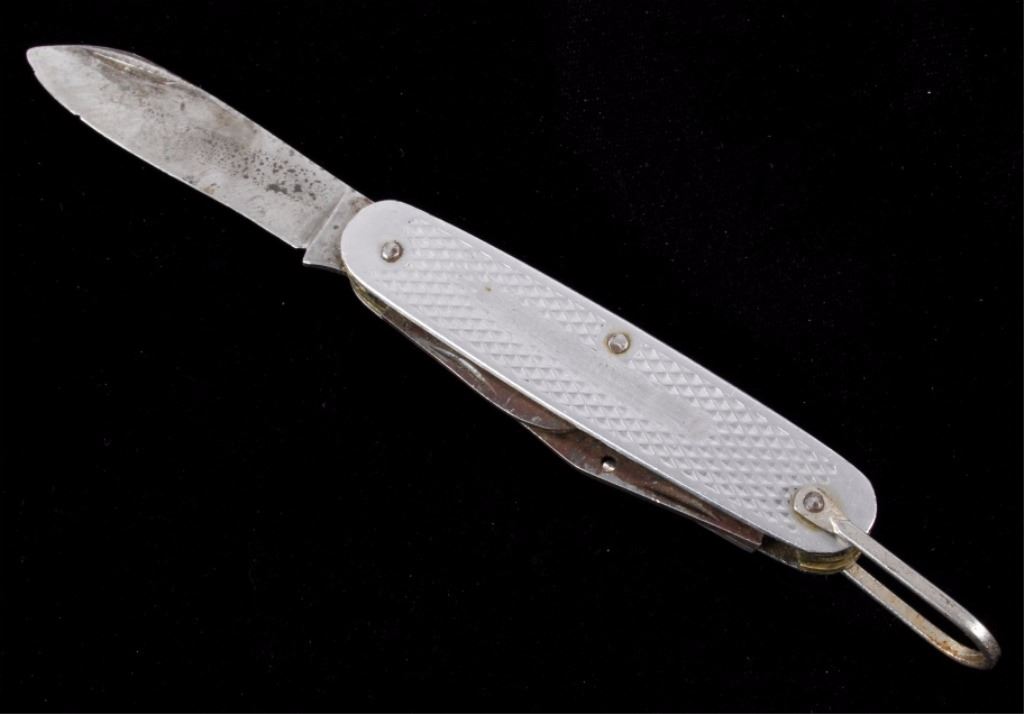 WWII US Marine Vehicle Pocket Knife