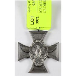 NAZI POLICE MEDAL ENSCRIBED "FUR TREUE DIENSTE IN
