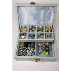 BOX WITH VINTAGE COSTUME JEWELLERY