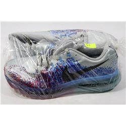 NIKE RUNNING SHOES SIZE 9.5