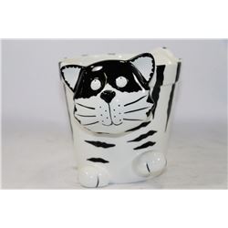 CHESHIRE CAT PLANTER