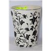 Image 1 : BLACK & WHITE FLORAL PLANTER