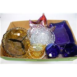 FLAT OF COLORED GLASS ITEMS - SOME VINTAGE