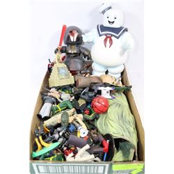 FLAT OF ASSORTED ACTION FIGURES INCLUDING