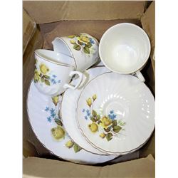 16 PIECES OF RIDGWAY IRONSTONE ENGLAND DISHES