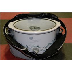 GE LARGE CROCK POT WITH CASE
