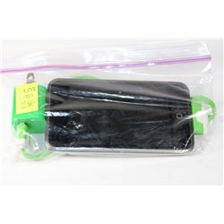 APPLE IPOD TOUCH WITH CHARGER