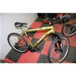 CCM 21-SPD FRONT SUSPENSION MOUNTAIN BIKE