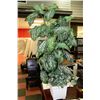 Image 1 : 4'  ARTIFICIAL PLANT